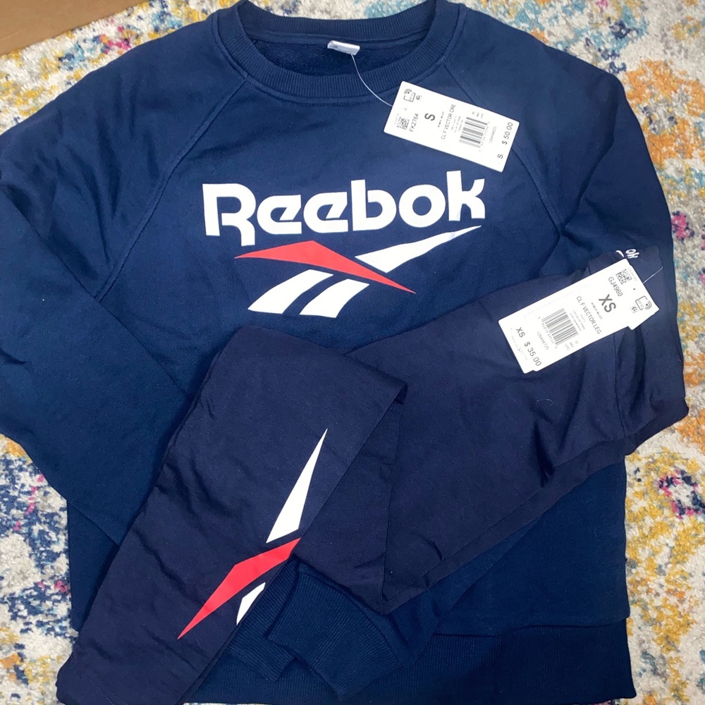 Reebok Sweatshirt and matching leggings
